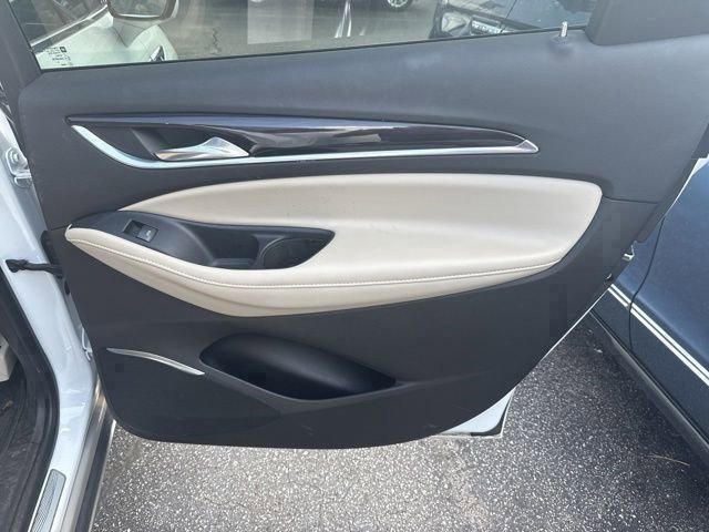2021 Buick Enclave Essence photo 19