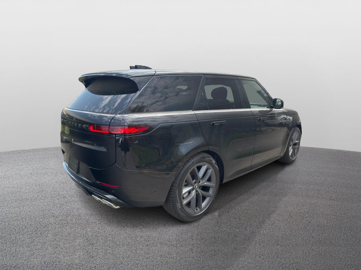 2025 Land Rover Range Rover Sport SE photo 5