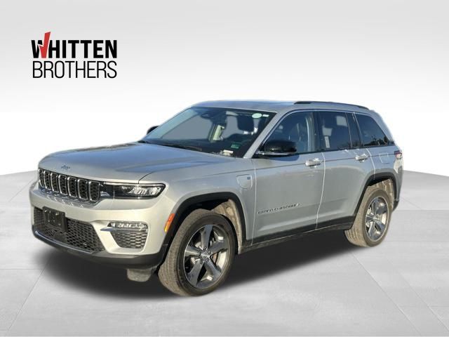 2023 Jeep Grand Cherokee 4xe's photo