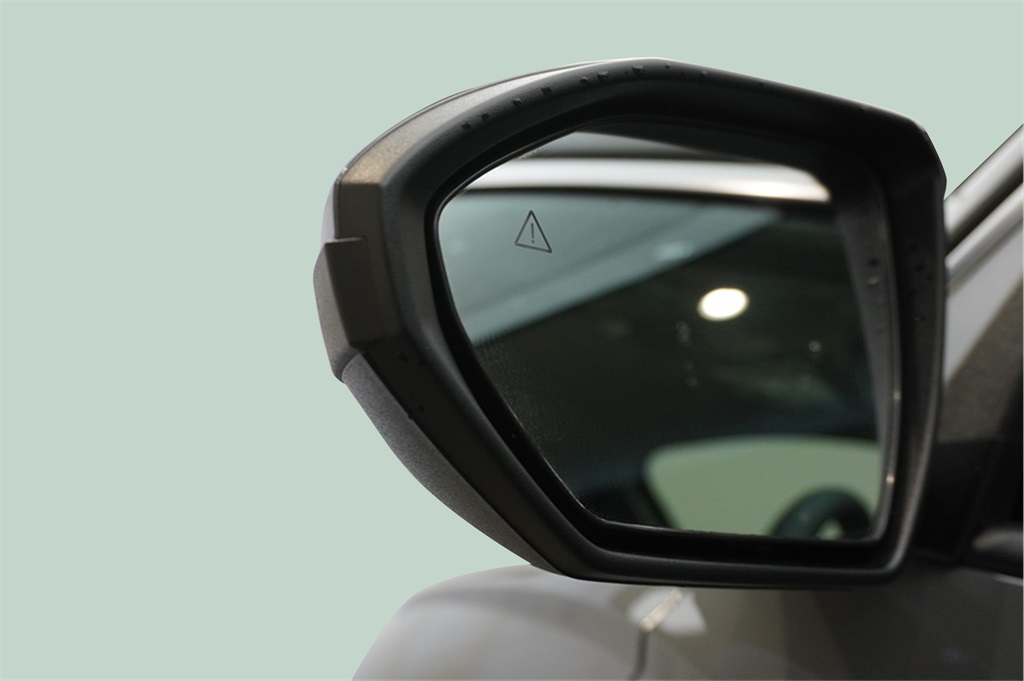 2025 Hyundai Tucson SE photo 3
