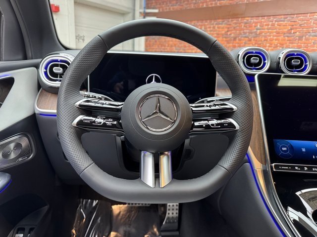 2025 Mercedes Benz GLC 350e 4MATIC photo 13