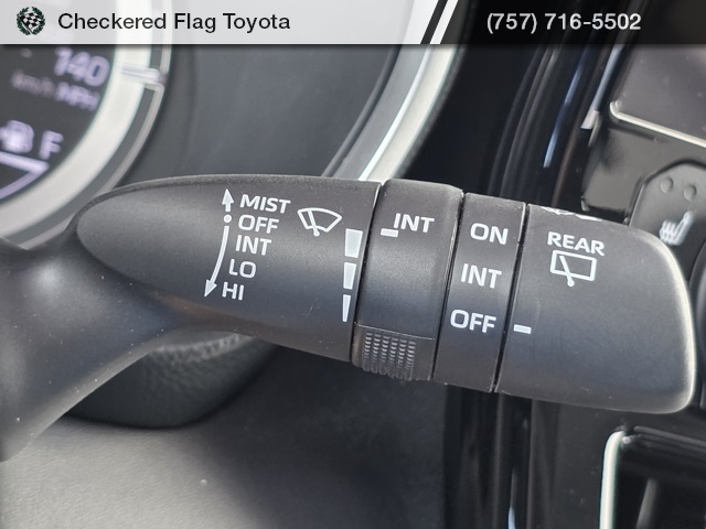 2023 Toyota Highlander XLE photo 29
