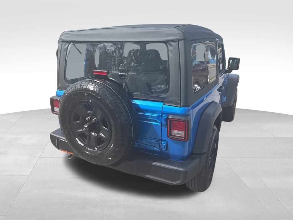 2025 Jeep Wrangler Sport photo 4