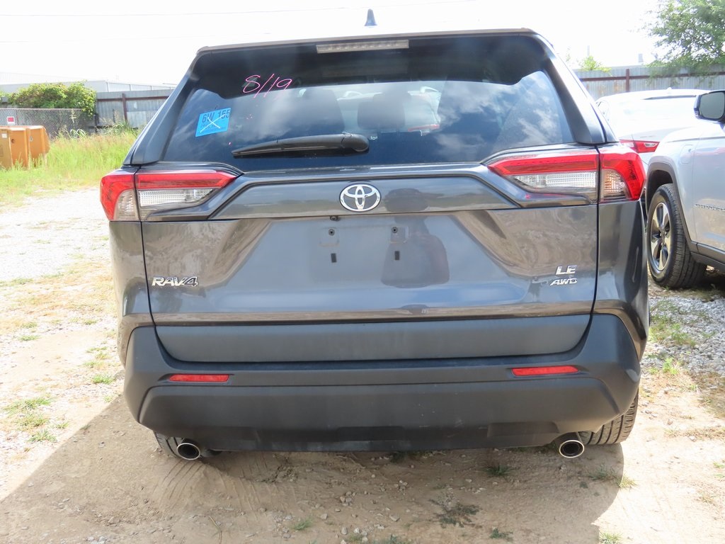 2023 Toyota RAV4 LE photo 9