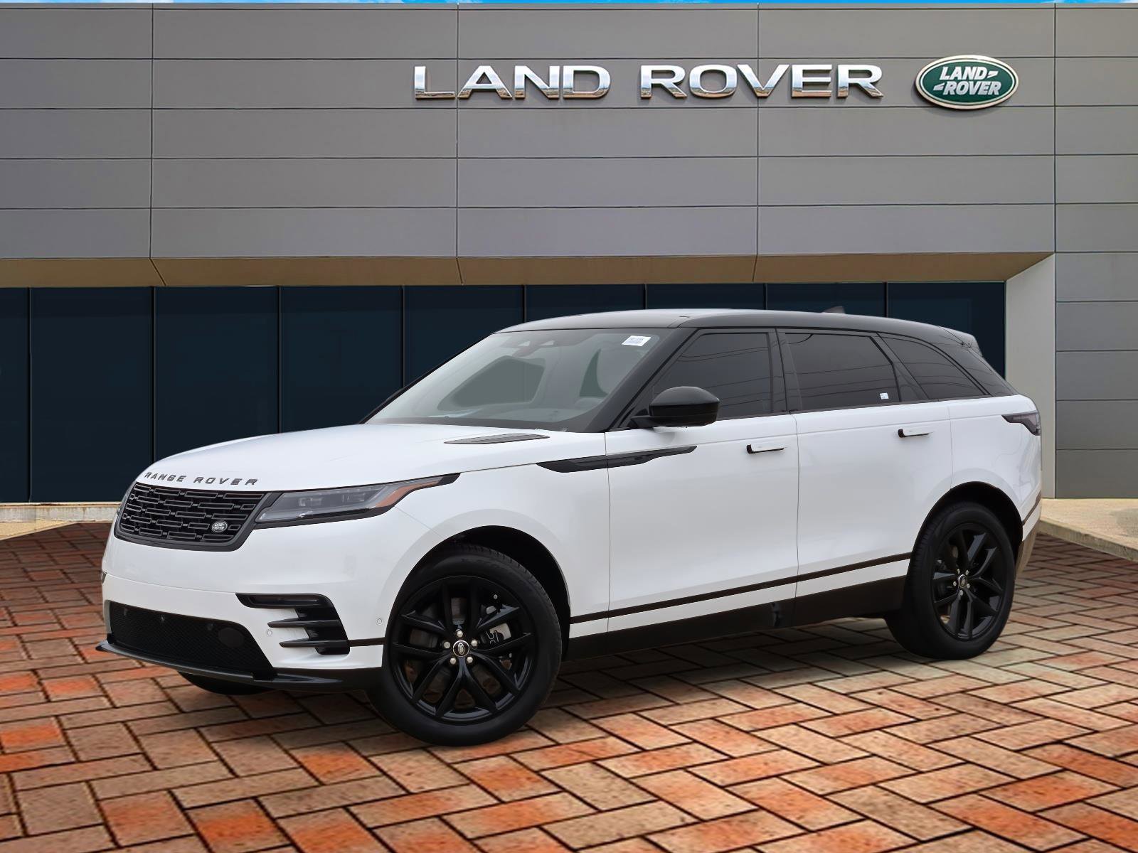 2026 Land Rover Range Rover Velar Dynamic SE's photo