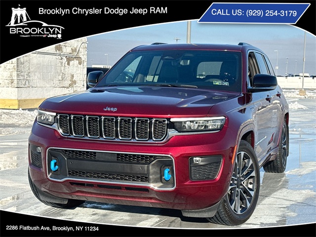 2023 Jeep Grand Cherokee Overland 4xe's photo