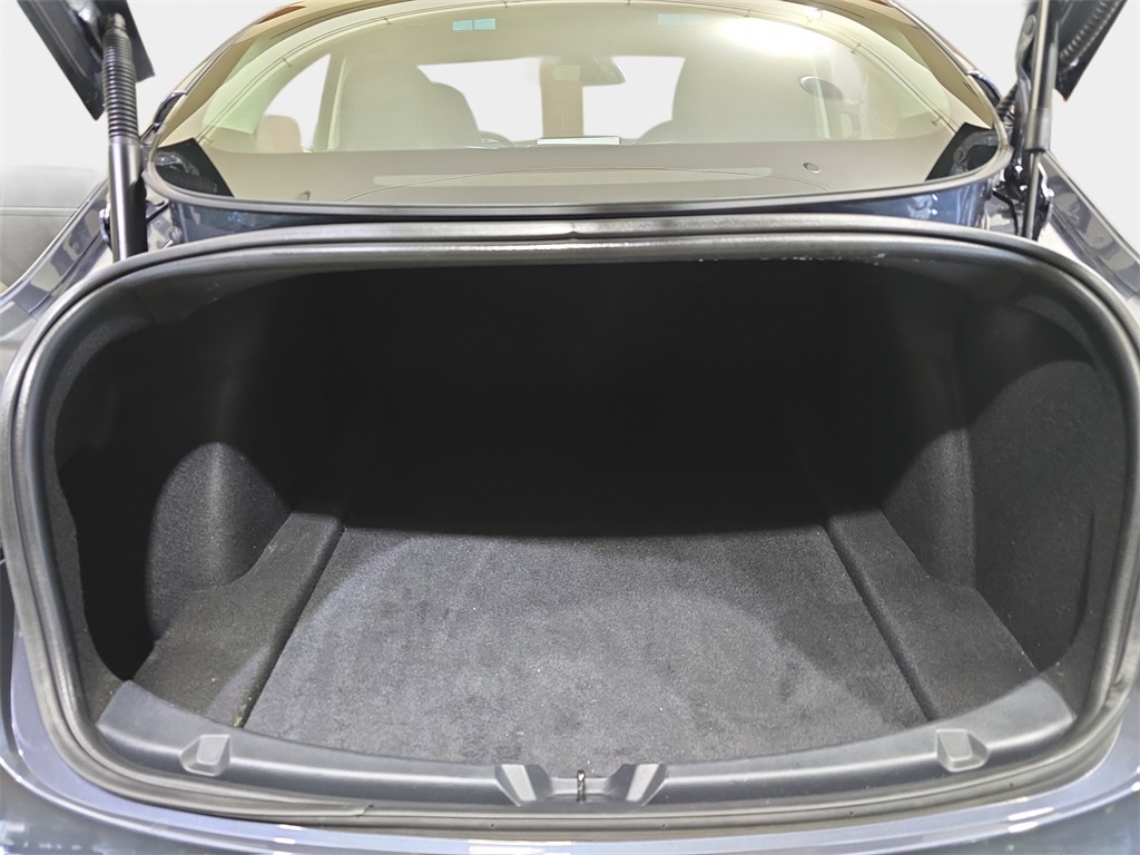 2023 Tesla Model 3 photo 13