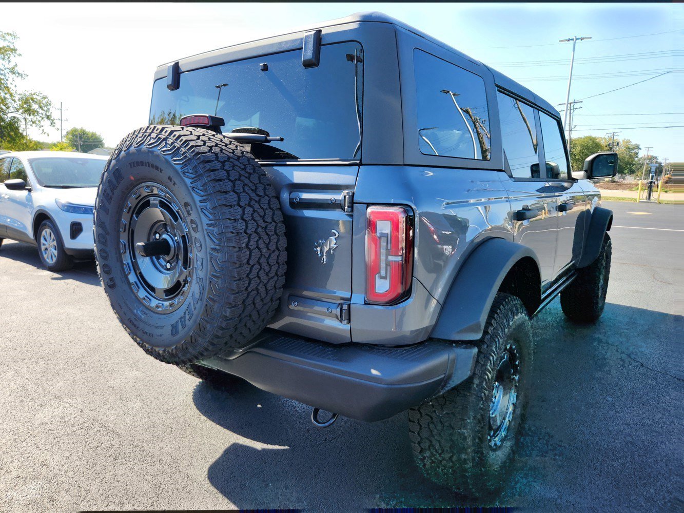 2025 Ford Bronco Badlands photo 4