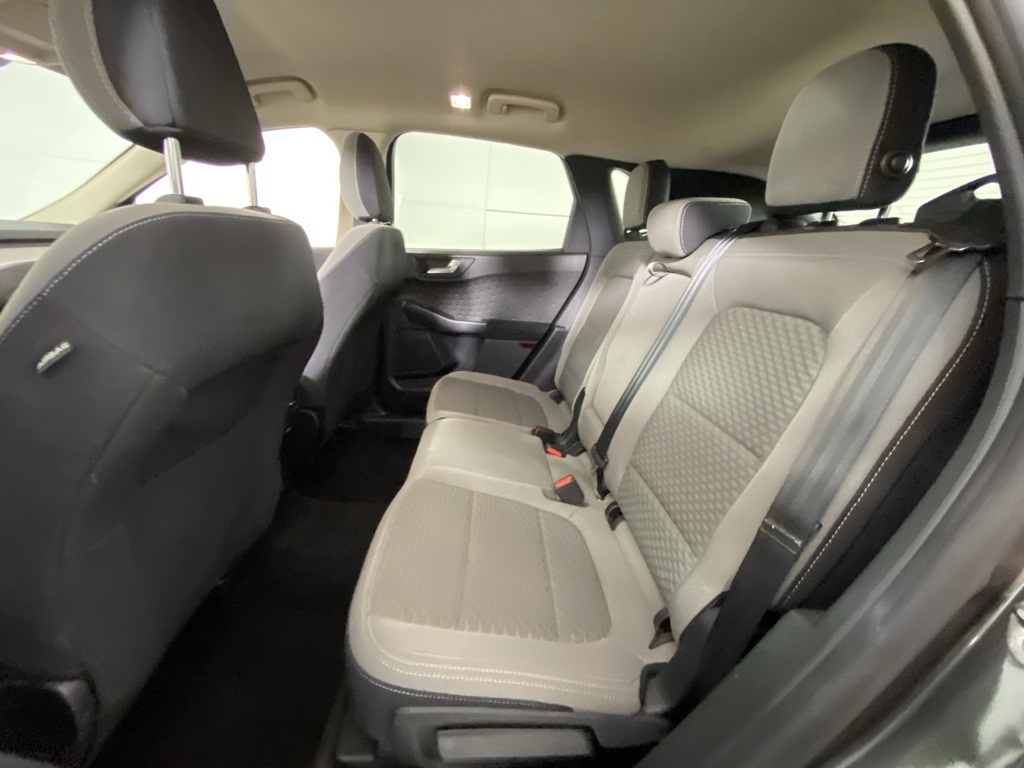 2020 Ford Escape SE photo 19