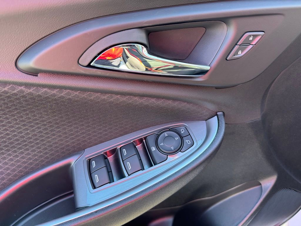 2025 Chevrolet Malibu RS photo 24