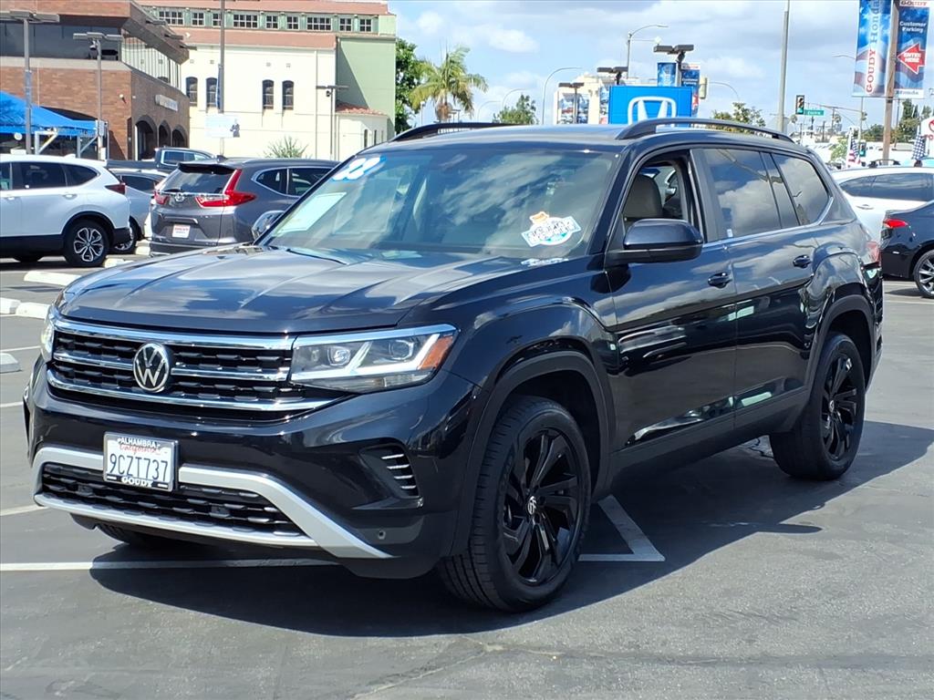 2022 Volkswagen Atlas SE Technology photo 2