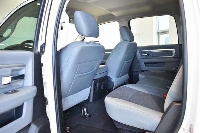 2019 Ram 1500 Classic Warlock photo 12