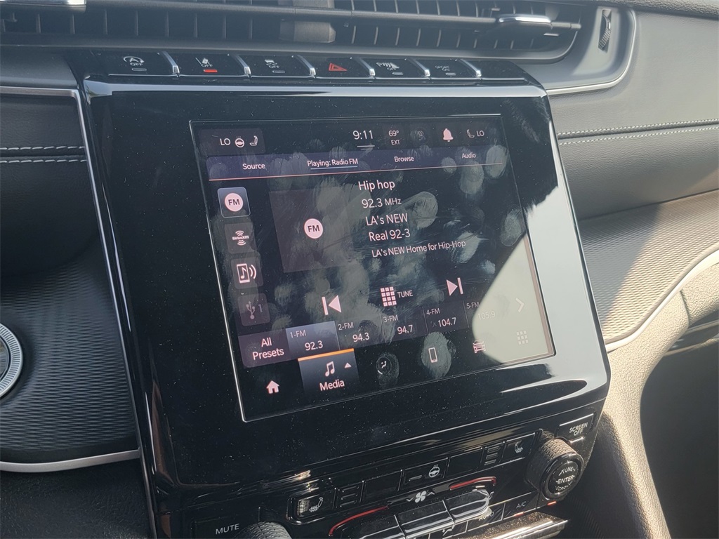 2025 Jeep Grand Cherokee Altitude photo 15