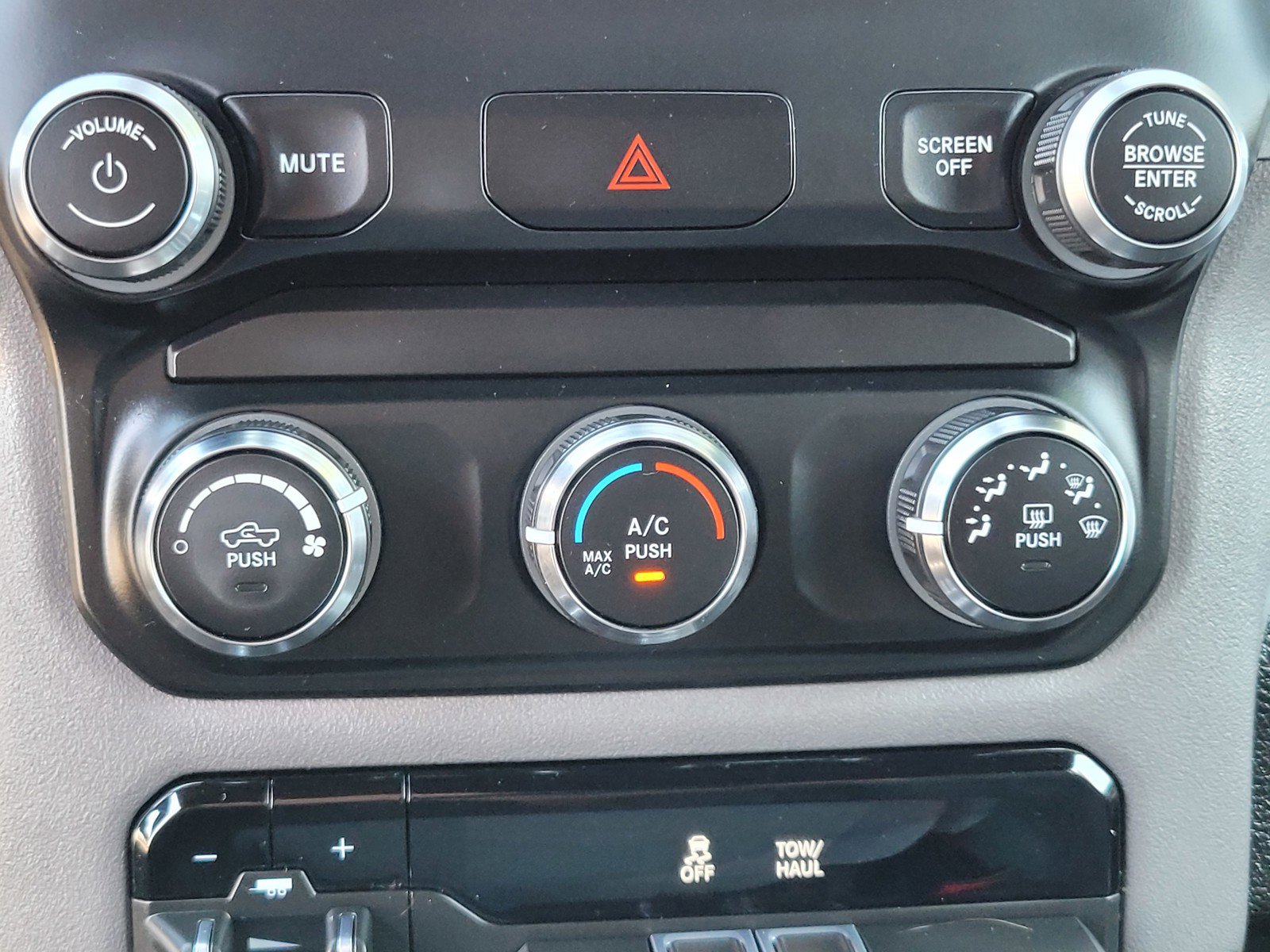 2022 Ram 1500 Big Horn photo 17