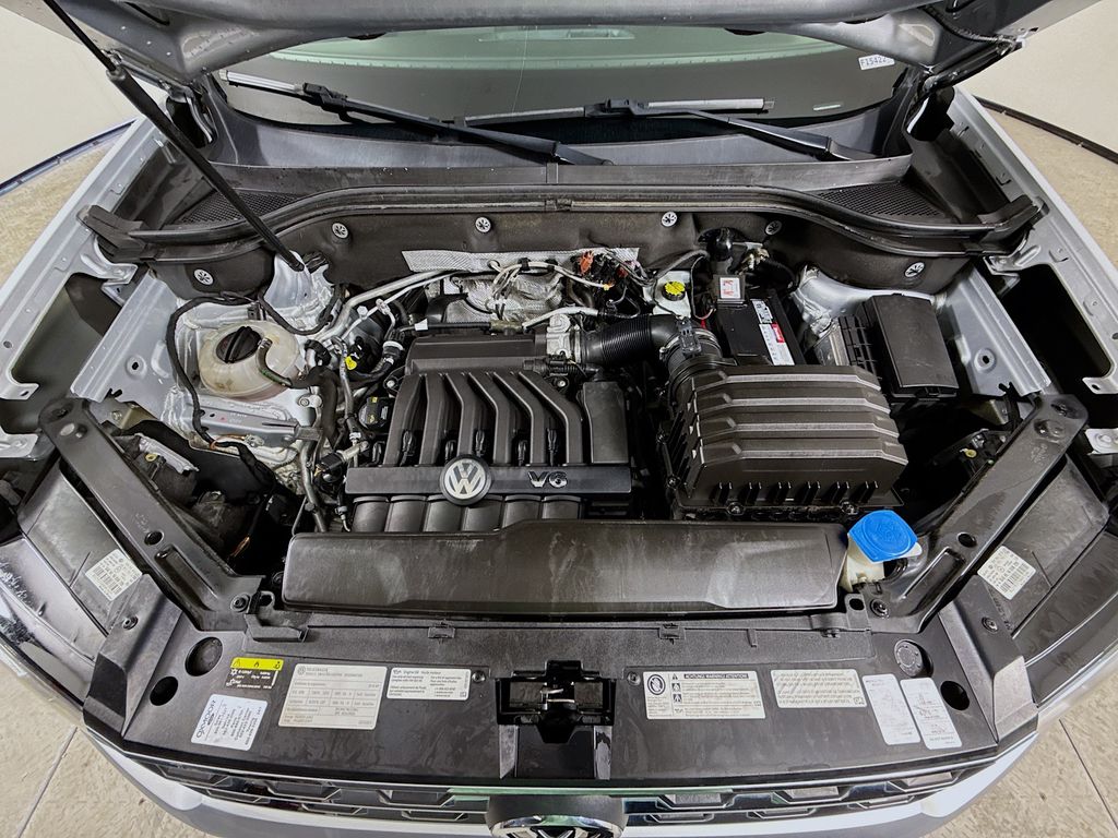 2018 Volkswagen Atlas V6 Launch Edition photo 29