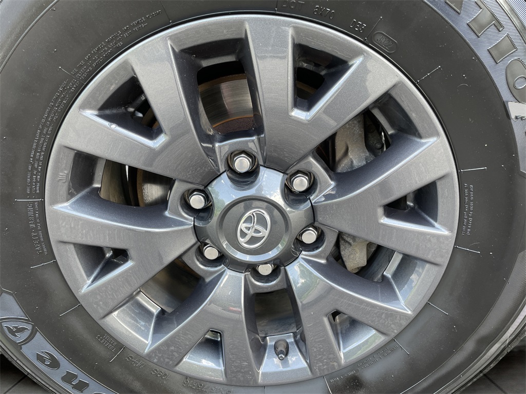 2021 Toyota Tacoma SR5 photo 25