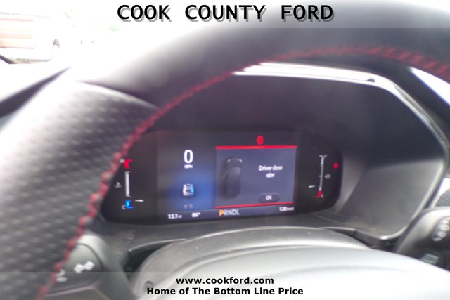2025 Ford Escape ST-Line photo 17