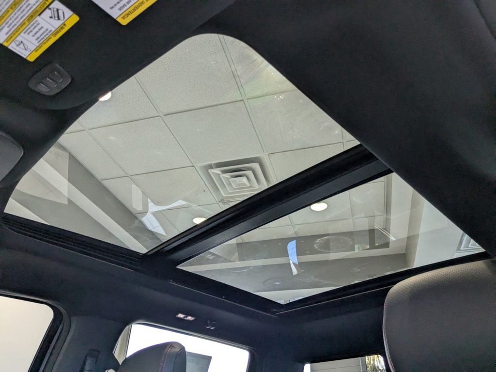 2025 Ford F-150 Lariat photo 15