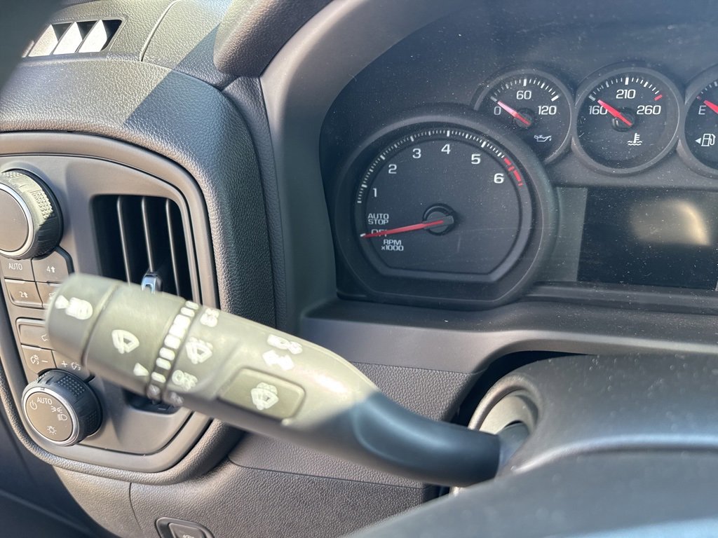 2026 Chevrolet Silverado 1500 Custom photo 32