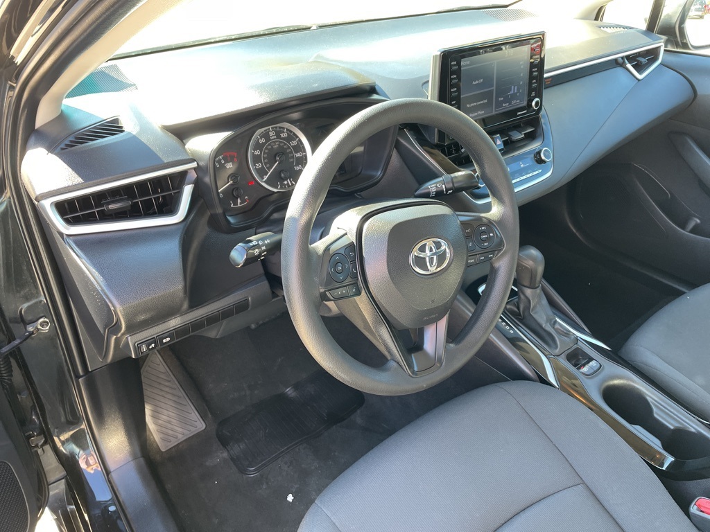 2022 Toyota Corolla LE photo 6
