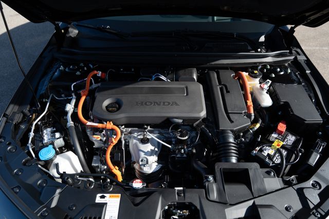 2025 Honda Accord Hybrid Touring photo 2