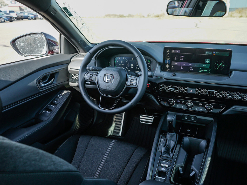 2025 Honda Accord Hybrid Sport photo 11