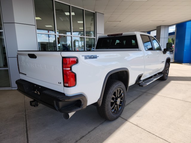 2025 Chevrolet Silverado 2500HD LT photo 10