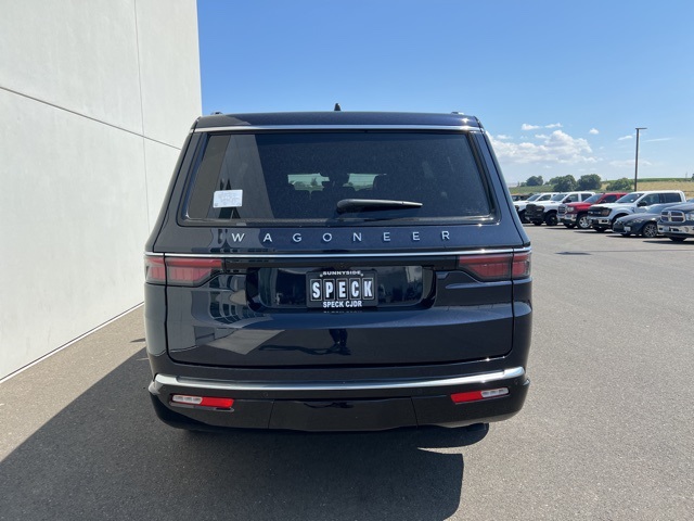 2025 Jeep Wagoneer Base photo 18
