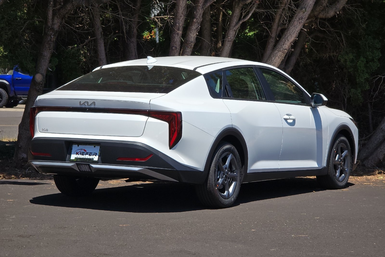 2025 Kia K4 LXS photo 3