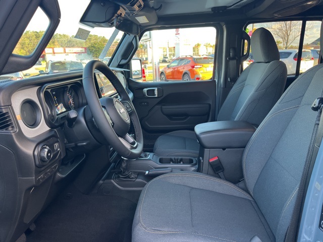 2025 Jeep Wrangler Sport S photo 5