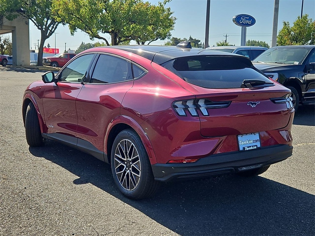 2025 Ford Mustang Mach-E Premium photo 3
