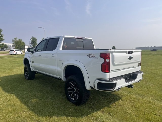 2025 Chevrolet Silverado 1500 photo 2