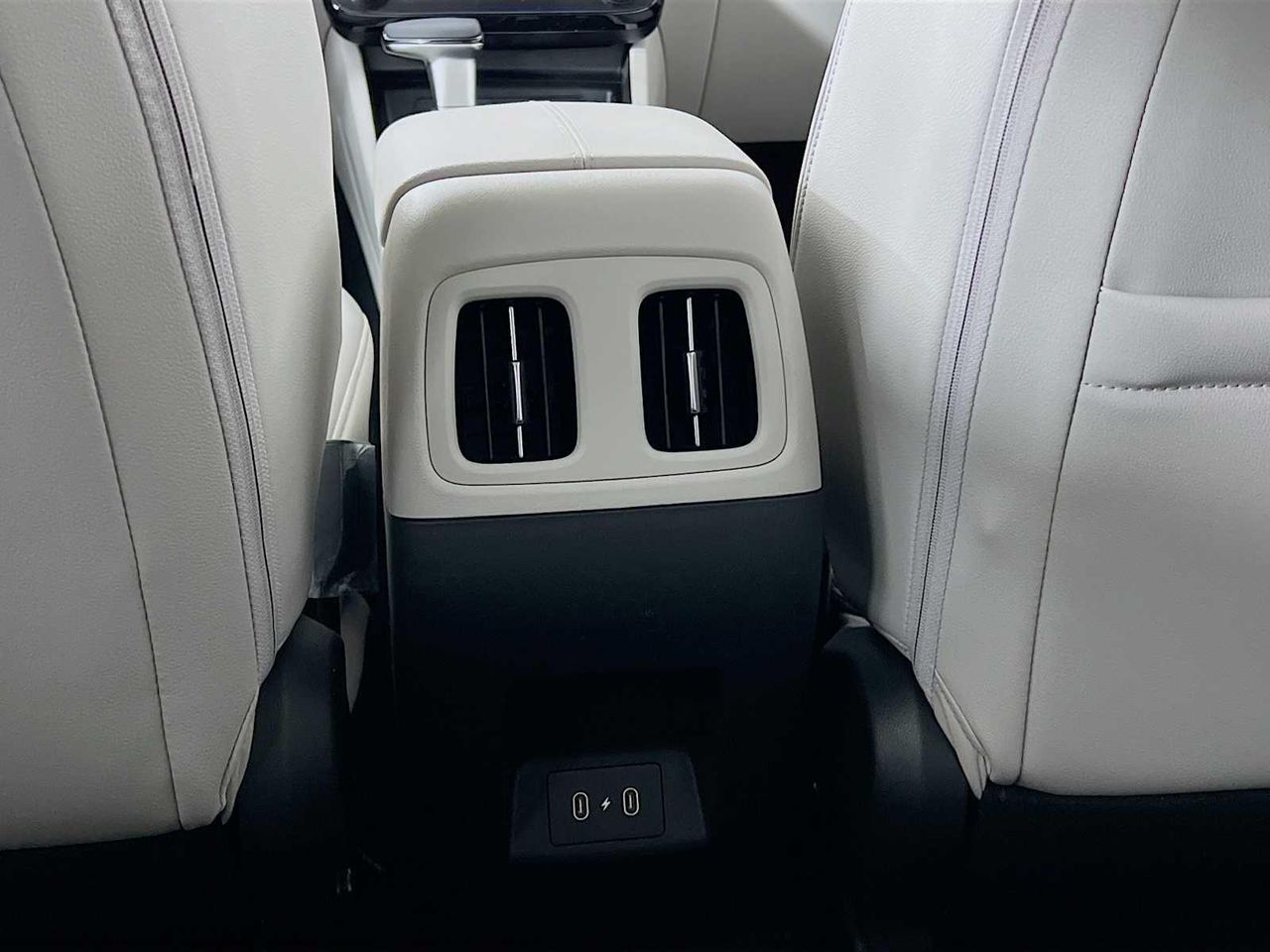2025 Hyundai Tucson SEL Convenience photo 13