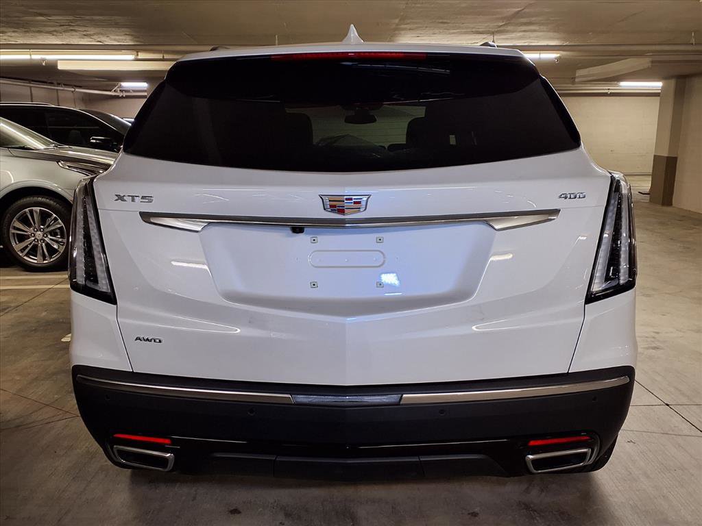 2025 Cadillac XT5 Sport photo 9