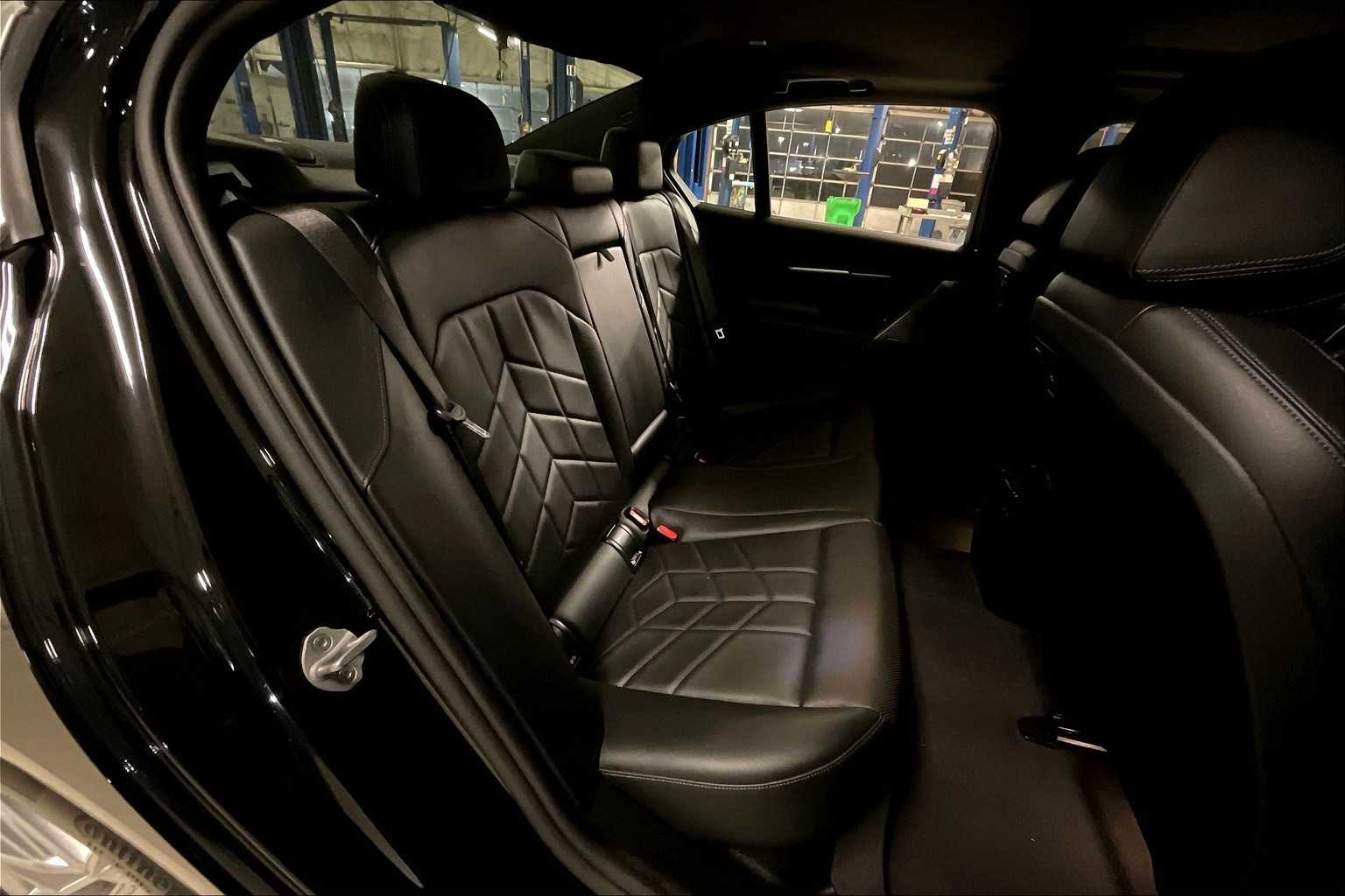 2025 Bmw 530i Sedan photo 16