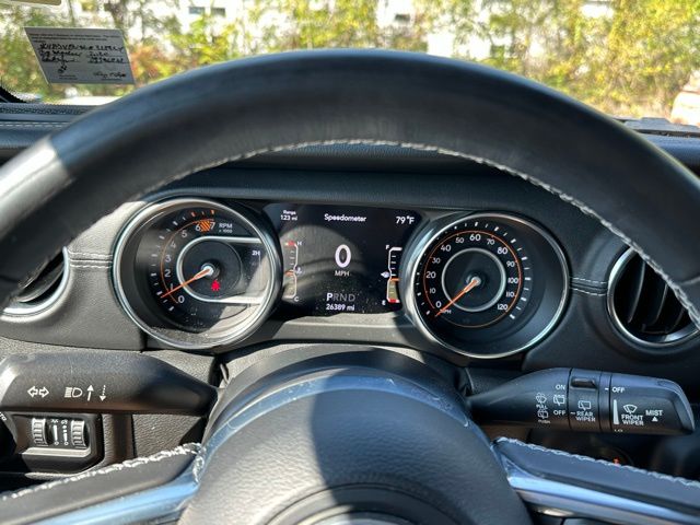 2020 Jeep Wrangler Unlimited Sahara photo 22