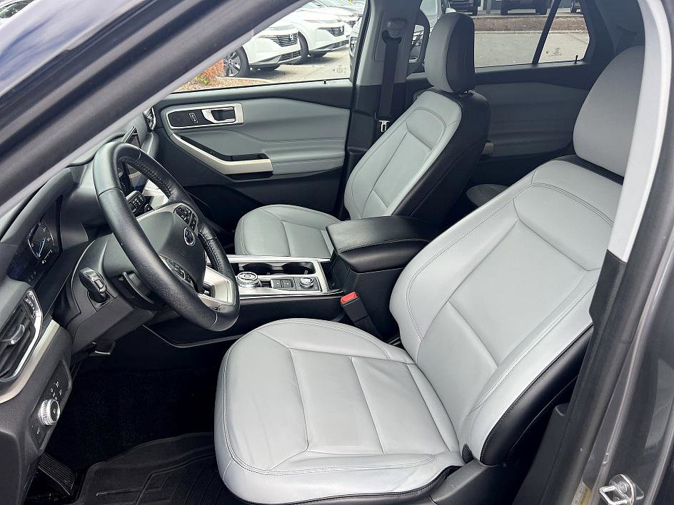 2021 Ford Explorer XLT photo 11