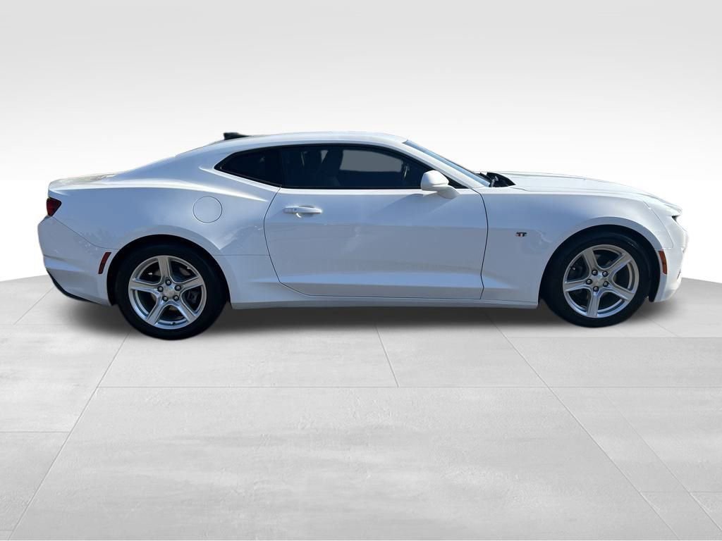 2023 Chevrolet Camaro 1LT photo 8