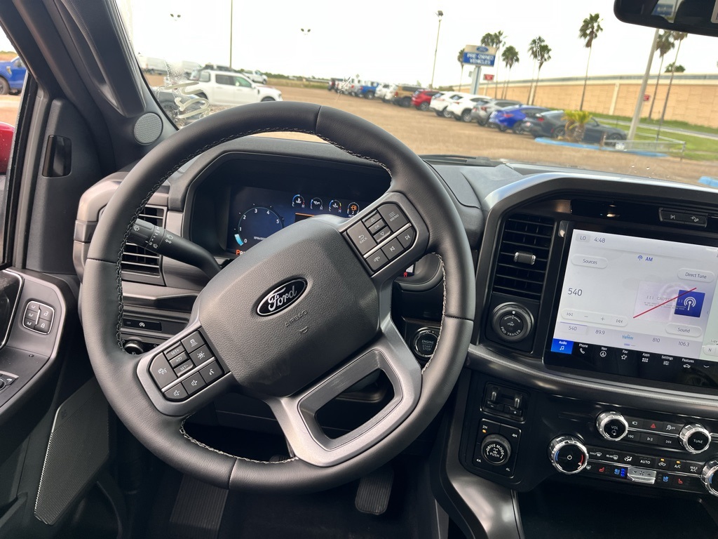 2025 Ford F-150 Lariat photo 11