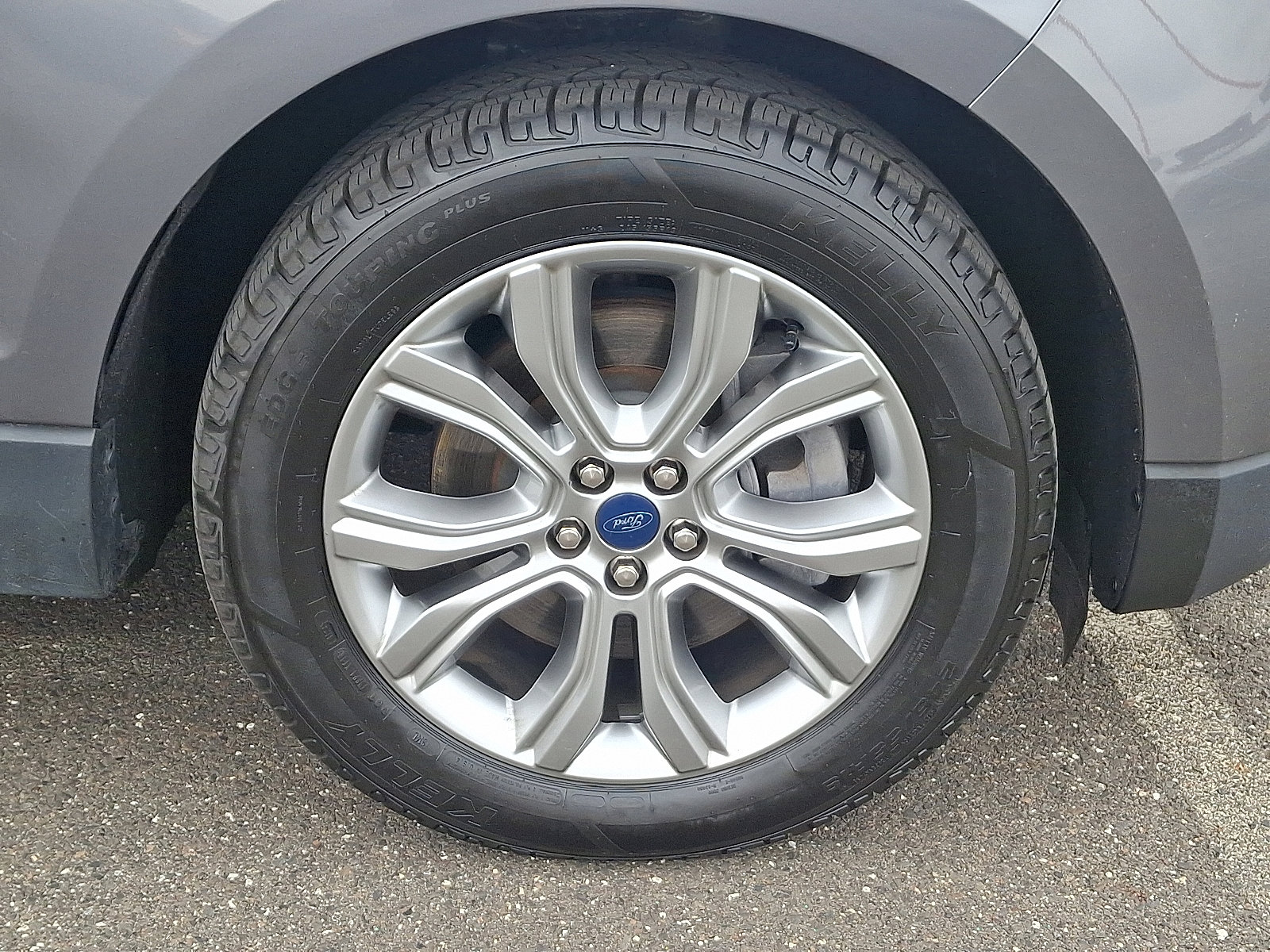 2022 Ford Edge Titanium photo 8