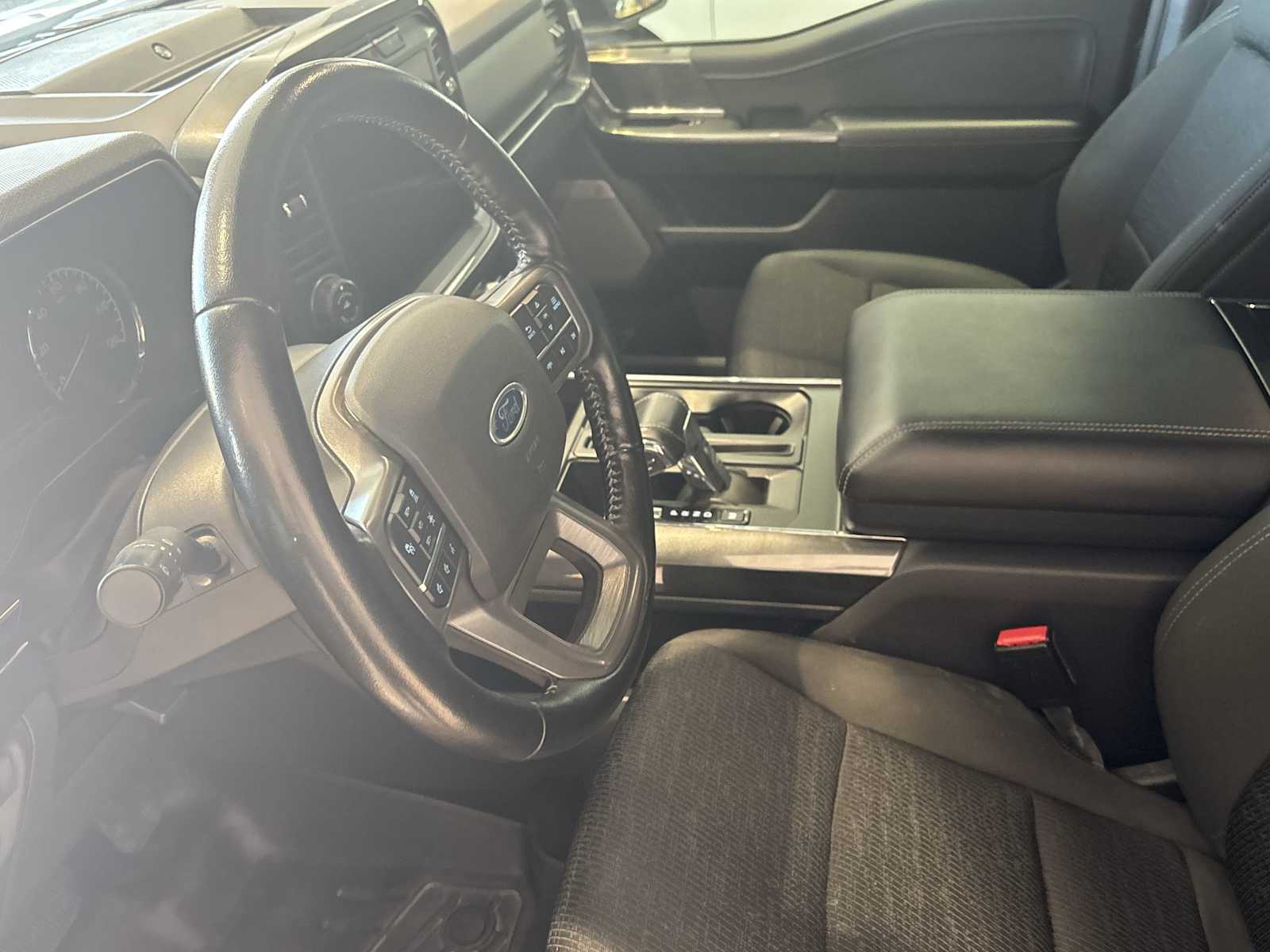 2021 Ford F-150 XLT photo 17