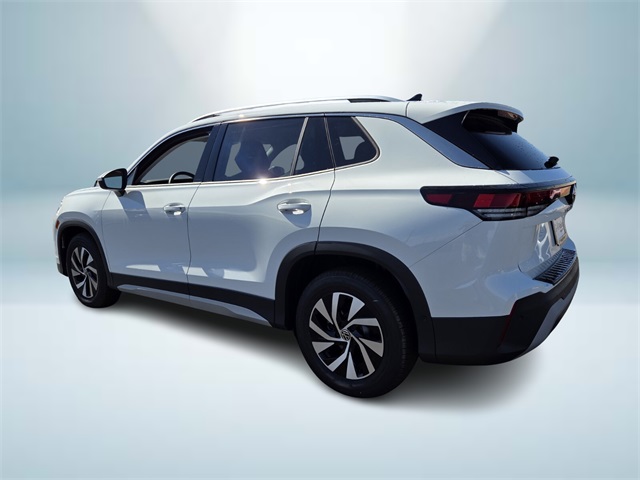 2025 Volkswagen Tiguan S photo 2
