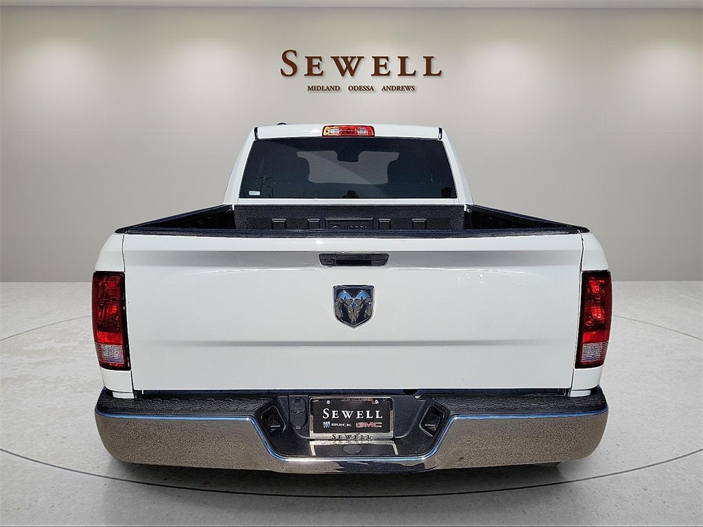2021 Ram 1500 Classic Tradesman photo 4