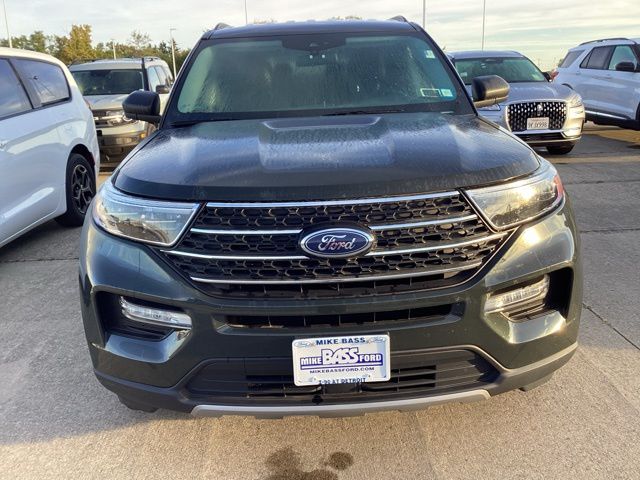 2022 Ford Explorer XLT photo 3