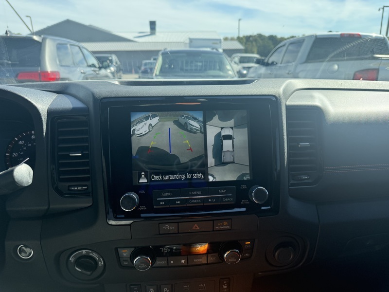 2024 Nissan Frontier PRO-4X photo 14