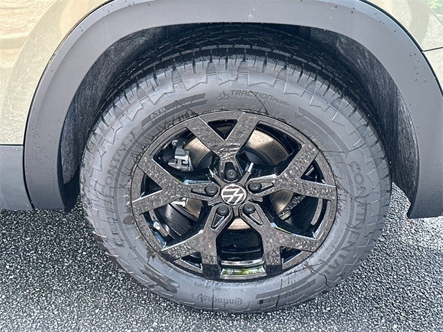 2025 Volkswagen Atlas Peak Edition SE photo 20