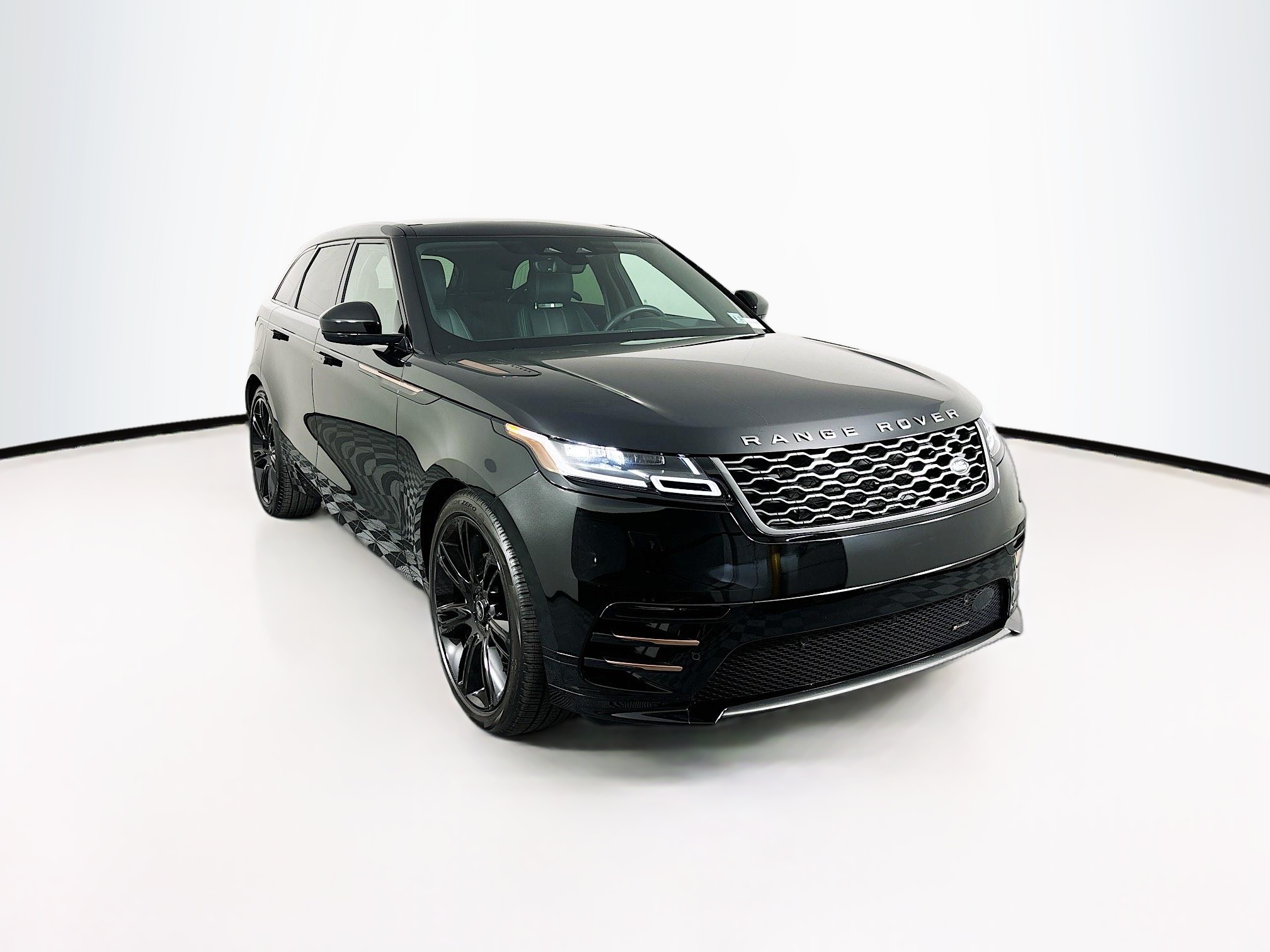 2023 Land Rover Range Rover Velar R-Dynamic S photo 3