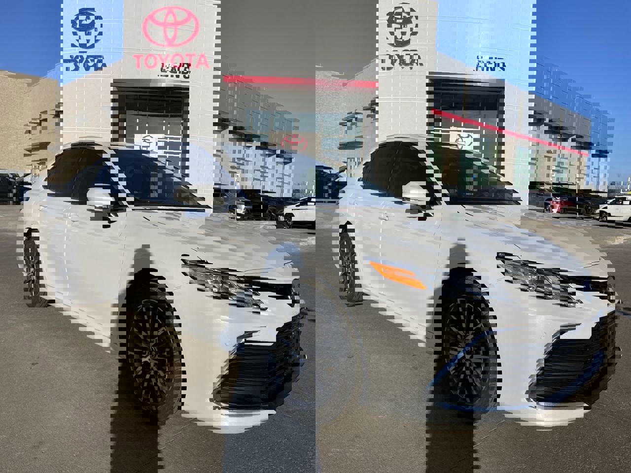2024 Toyota Camry XLE's photo