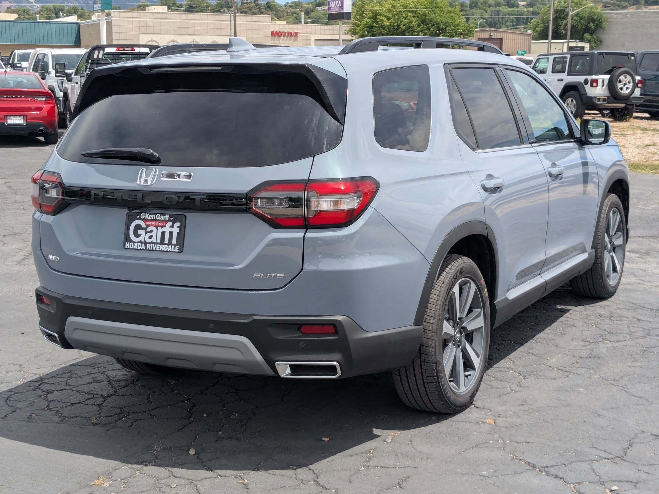2025 Honda Pilot Elite photo 3