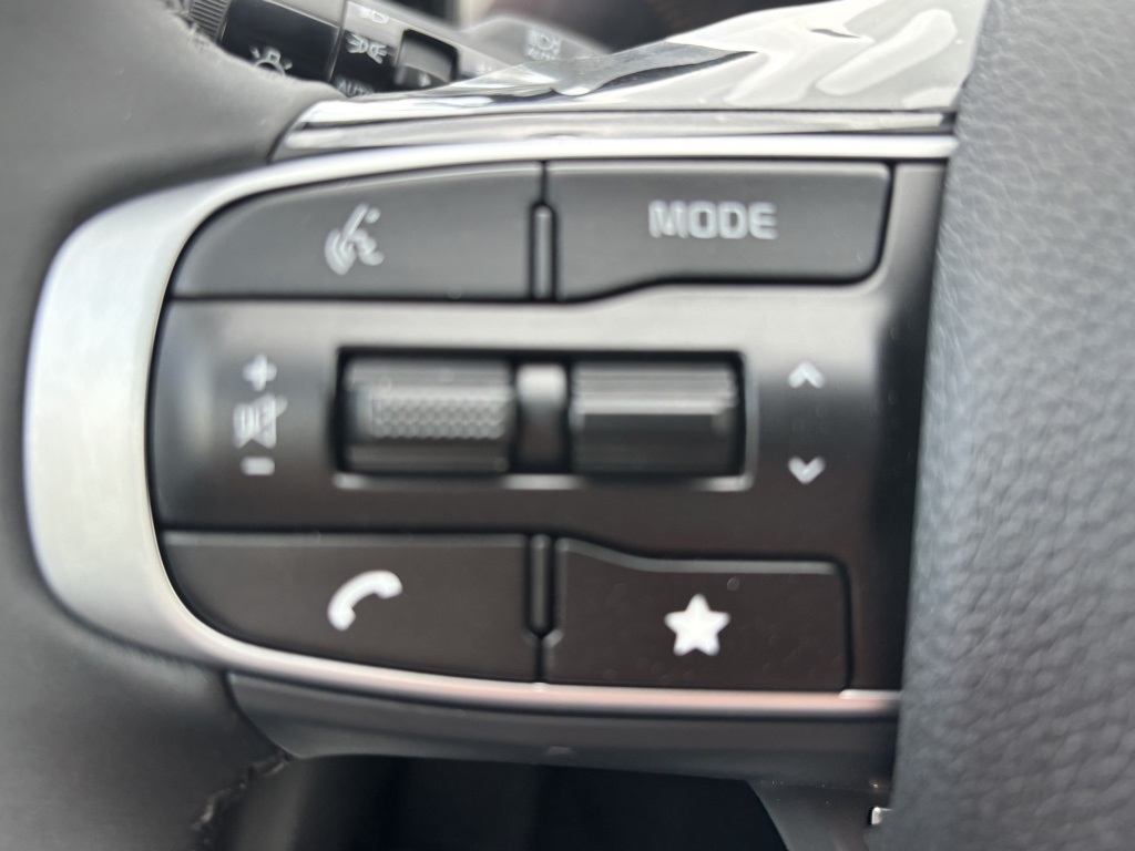2026 Kia K5 GT-Line photo 10
